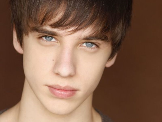 Лев — значение имени Лев