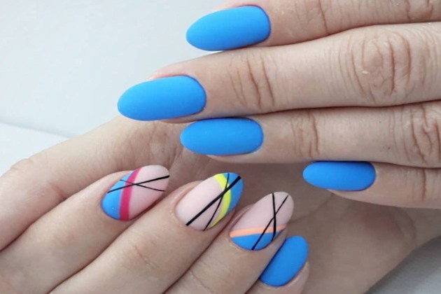 Матовый маникюр