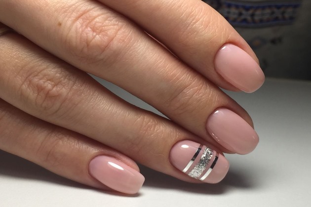 Нюдовый маникюр