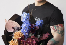 Какой букет подарить коллеге-мужчине?