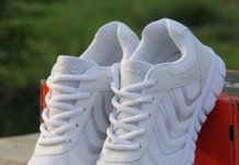 Кроссовки женские