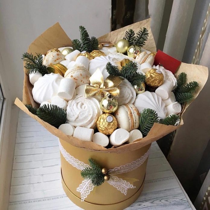 Как выбрать цветы в подарок на Новый год