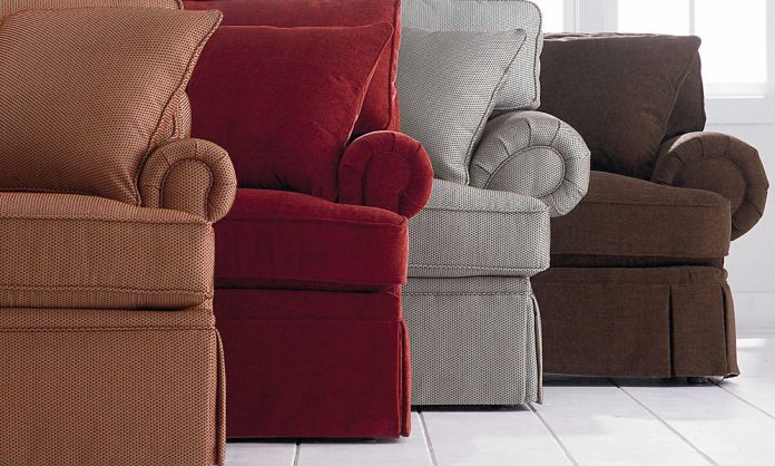 Как выбрать ткань дивана