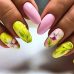 Маникюр с цветами: модные тренды дизайна в сезоне 2021