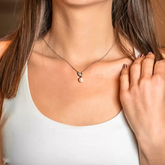 Как выбрать ювелирную подвеску