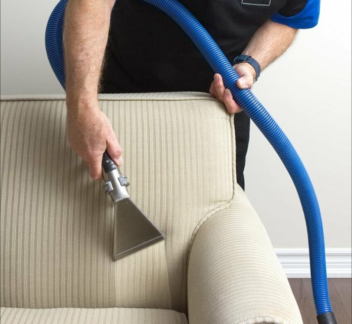 Плюсы выездной химчистки