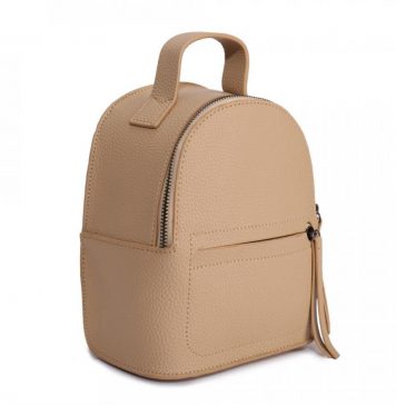 Сумки и рюкзаки из экокожи: чем они отличаются