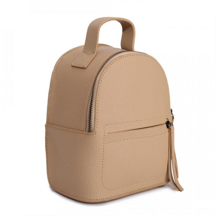 Сумки и рюкзаки из экокожи: чем они отличаются