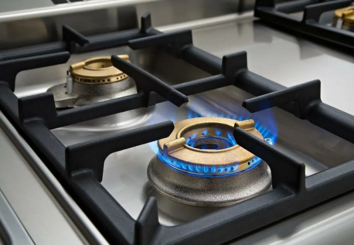 При каких не исправностях газовой плиты стоит вызвать специалиста