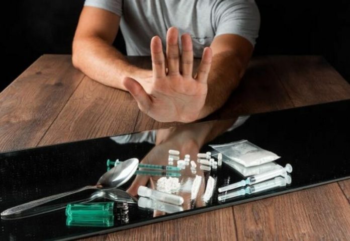 Почему в борьбе с зависимостями нужна помощь профессионалов