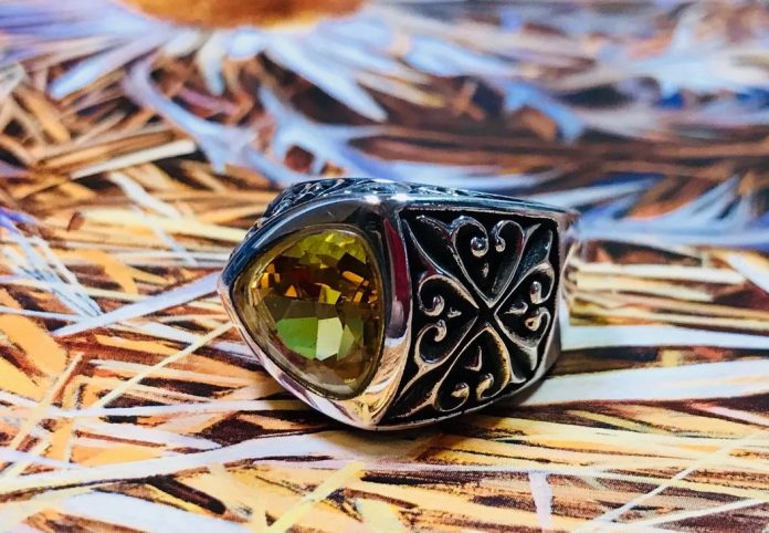 Как правильно носить перстень