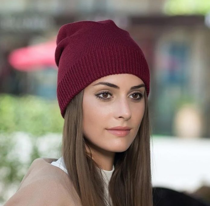 Какую шапку выбрать весной для девушки