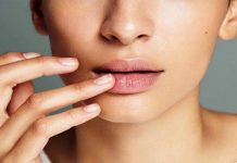 Средства по уходу за кожей губ