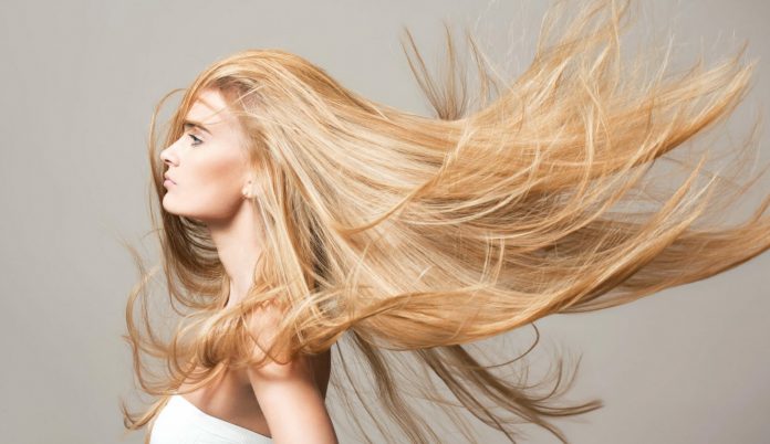 Процедура наращивания волос