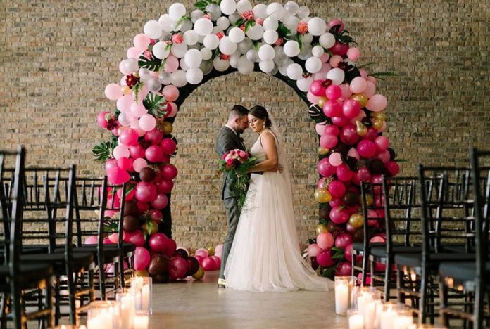 Украшение свадьбы шарами