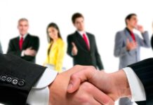 Когда нужно обратиться в репутационное агентство