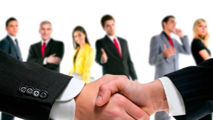 Когда нужно обратиться в репутационное агентство