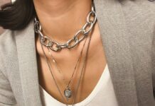 С чем носят колье