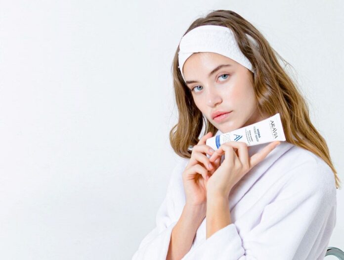 Три увлажняющие маски для лица ARAVIA: обзор составов и действия