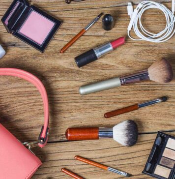 Косметические аксессуары для дома