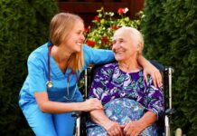 Услуги, предоставляемые в домах престарелых: медицинская помощь, реабилитация и занятия по интересам