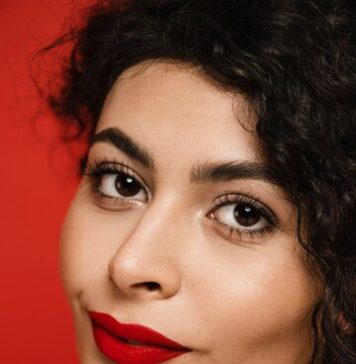 Знакомство с интригующим миром бровей