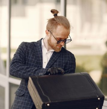 Лучшие женские рюкзаки для делового стиля