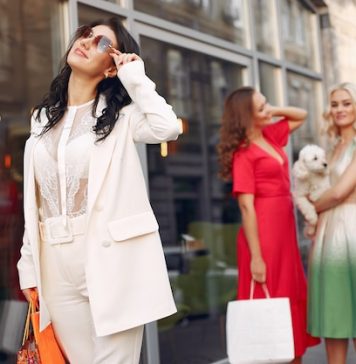 Магазин женской бизнес-одежды — стиль и профессионализм