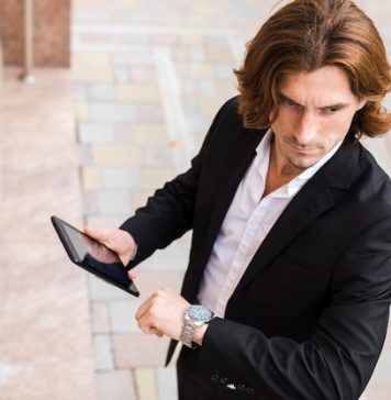 Женские часы для делового стиля