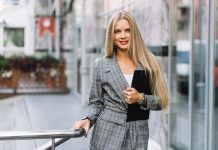 Женская одежда бизнес-стиль в Санкт-Петербурге