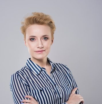 Женский Бизнес Портрет — Искусство Представлять Себя