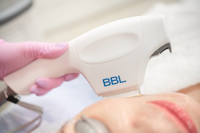 Что такое генное фотоомоложение BBL Forever Young