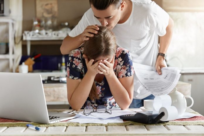 Как подать на алименты в браке: что стоит знать