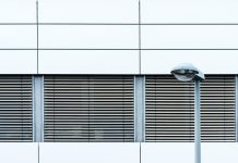 Автоматические рольставни с электроприводом: какие особенности?