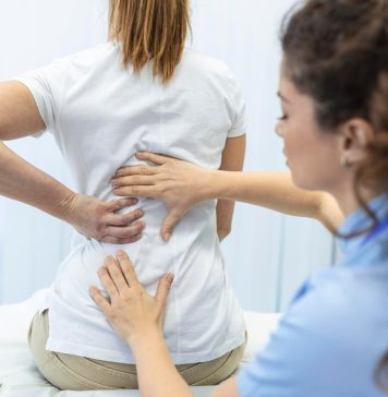 Крестцовая грыжа: симптомы и лечение
