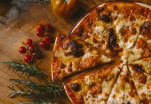 Доставка пиццы: почему это стало неотъемлемой частью нашей жизни