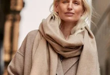 Тренды сезона — модные расцветки и фасоны женских кашемировых шарфов