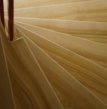 Изготовление лестниц на косоурах: как сделать красиво и надежно