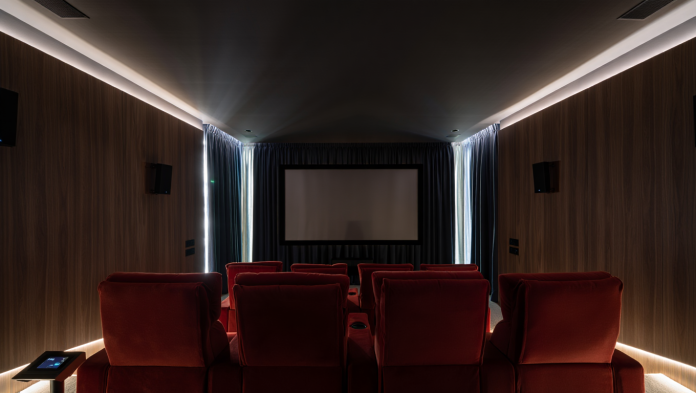 Монтаж без ошибок: советы мастеров по установке электрокарнизов