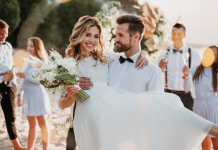 Ведущий на свадьбу: как выбрать профессионала, который сделает праздник незабываемым