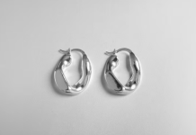 Почему серьги из белого золота так сильно отличаются по цене: разбираем скрытые факторы