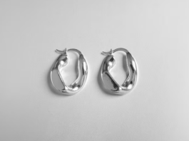 Почему серьги из белого золота так сильно отличаются по цене: разбираем скрытые факторы