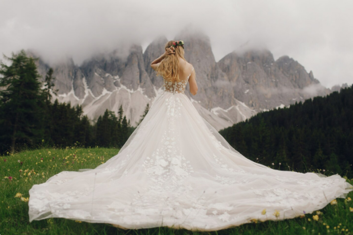 Свадебные платья: символ любви, изысканности и вечной красоты