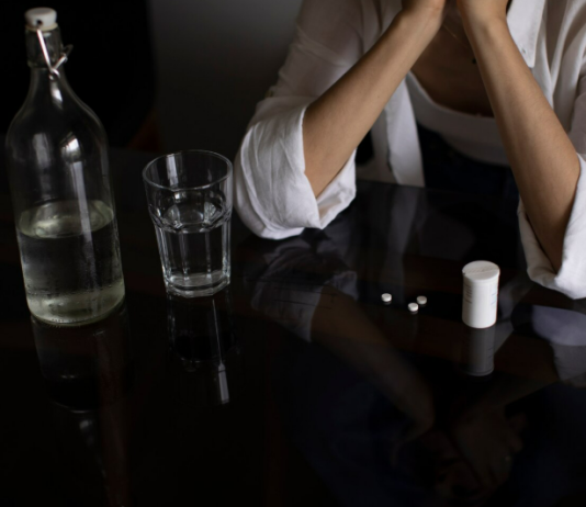 Путь к освобождению: комплексный подход к лечению наркомании