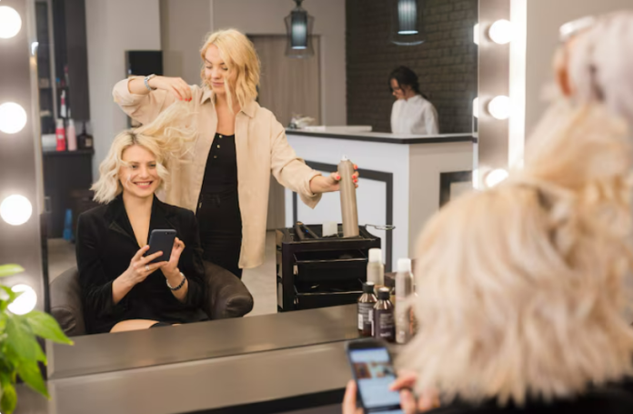 Зачем ходить в салон красоты: тайный смысл, который не объяснят в рекламе