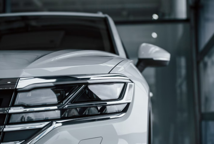 ROX 01 REEV: Внедорожник класса премиум, где мощь встречает изысканность