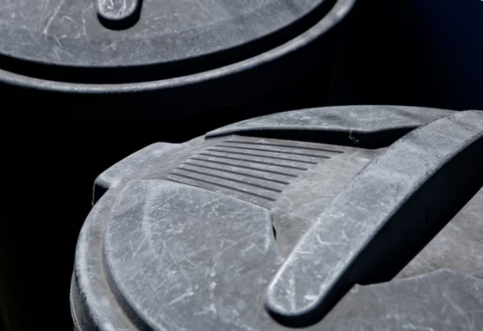 Люк чугунный: надежное решение для защиты инженерных коммуникаций