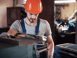 Завод металлических изделий: где сталь становится частью архитектуры