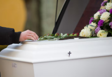 Как выбрать похоронное бюро, которое не превратит прощание в дополнительную боль