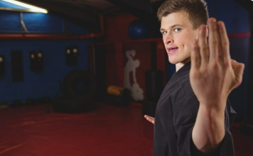 Сценический бой: искусство драмы, скрытое за ударом